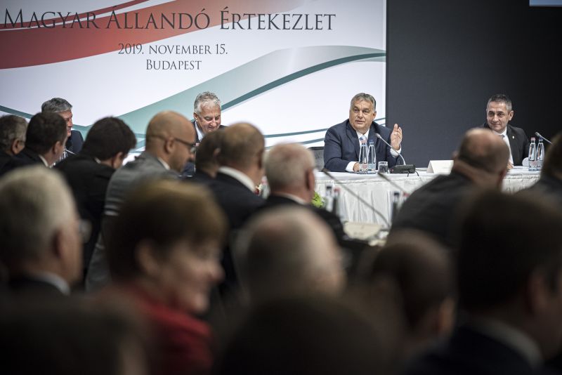 Orbán így szerény: mi vagyunk Európa jövője