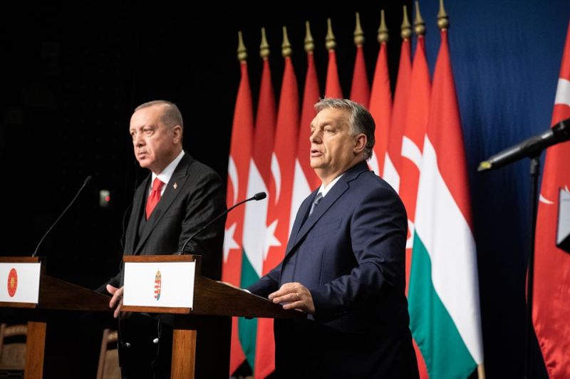 Orbán: Törökország nélkül nem lehet megállítani a migránsáradatot