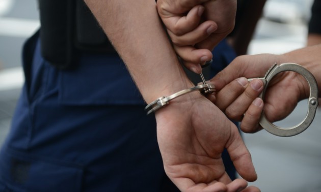 Letartóztatták a barátnőjét megkéselő férfit