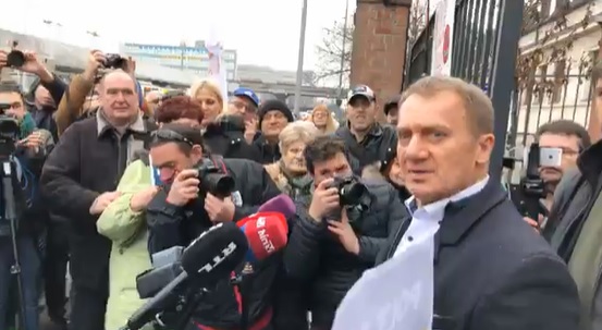 Rabosították az MTVA-székházban bántalmazott DK-s Varju Lászlót, tüntetést szervezett az ellenzék