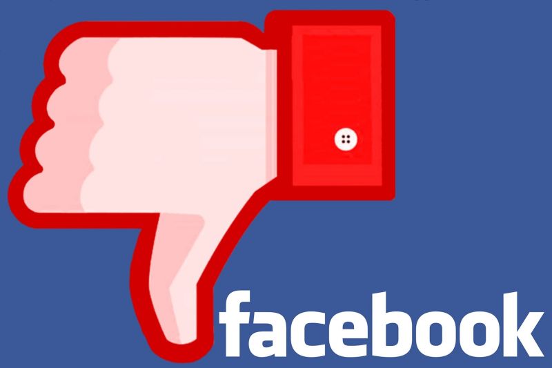 Stephen King is törölte magát a Facebookról a politikai kamuhírek miatt