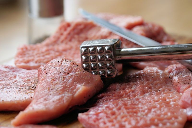 A pánikvásárlások ellenére is kezd csökkenni a sertéshús ára