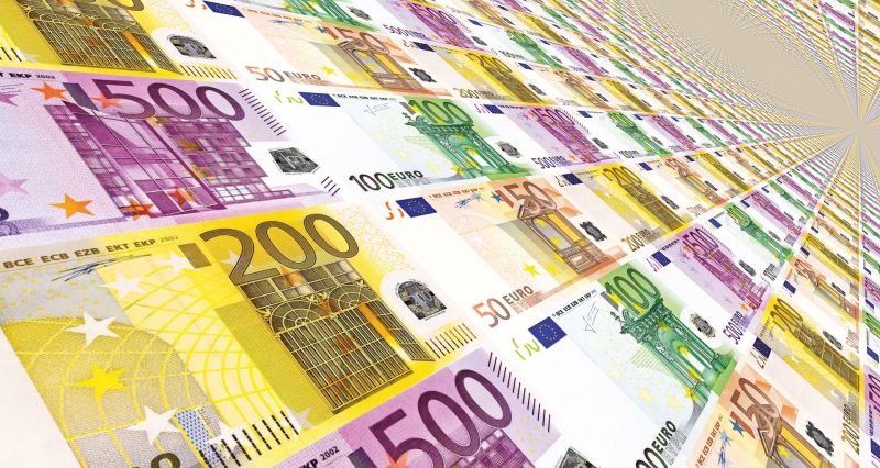 Az Európai Bizottság több tízmilliárd eurót ad a tagállamoknak