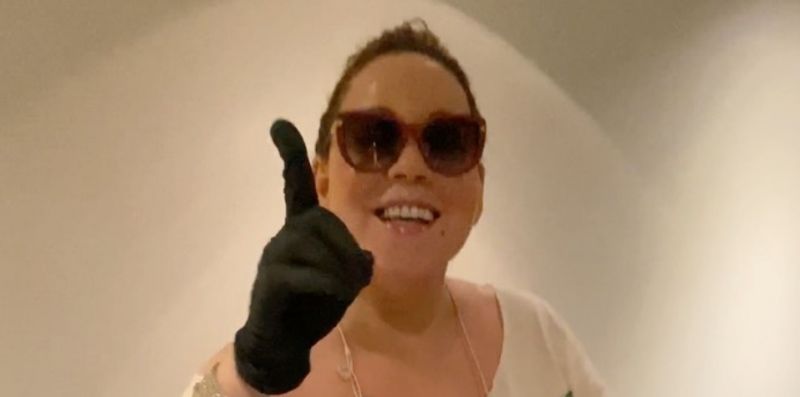 Gumikesztyűben edz Mariah Carey – videó
