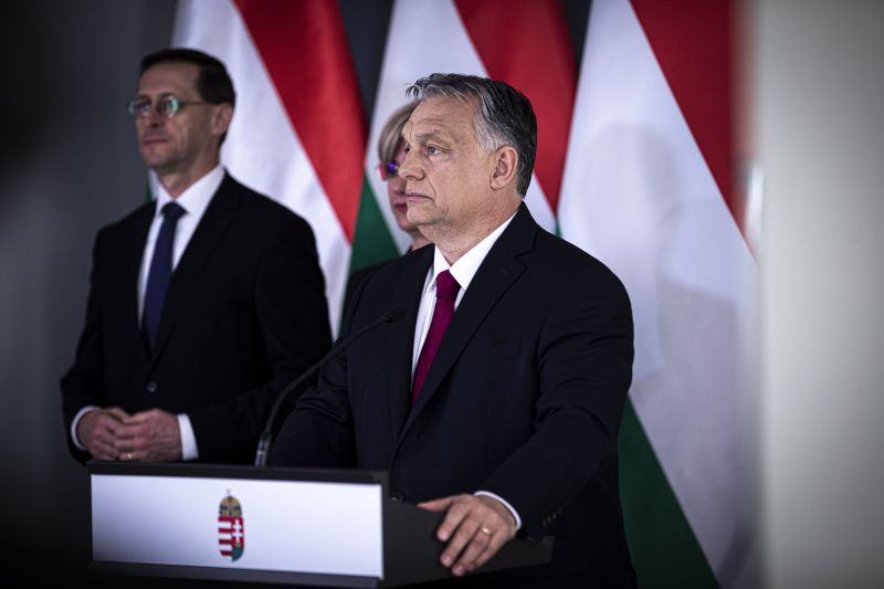Orbán: az egészségügyi dolgozók 20 százaléka fog megfertőződni