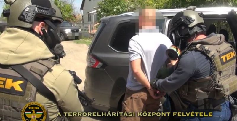 Fegyveres rablót kapott el a TEK – videó