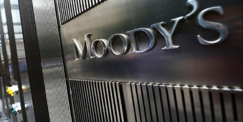 Negatívra módosította a Moody's a magyar bankrendszer kilátását