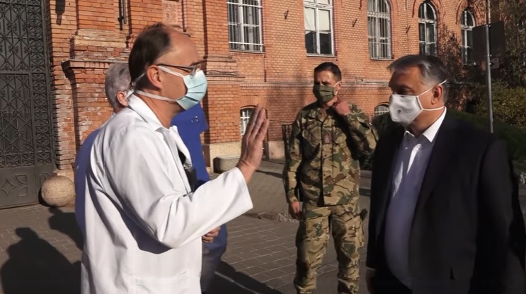 Orbán Viktor budapesti kórházakban tartott ellenőrzést – videó
