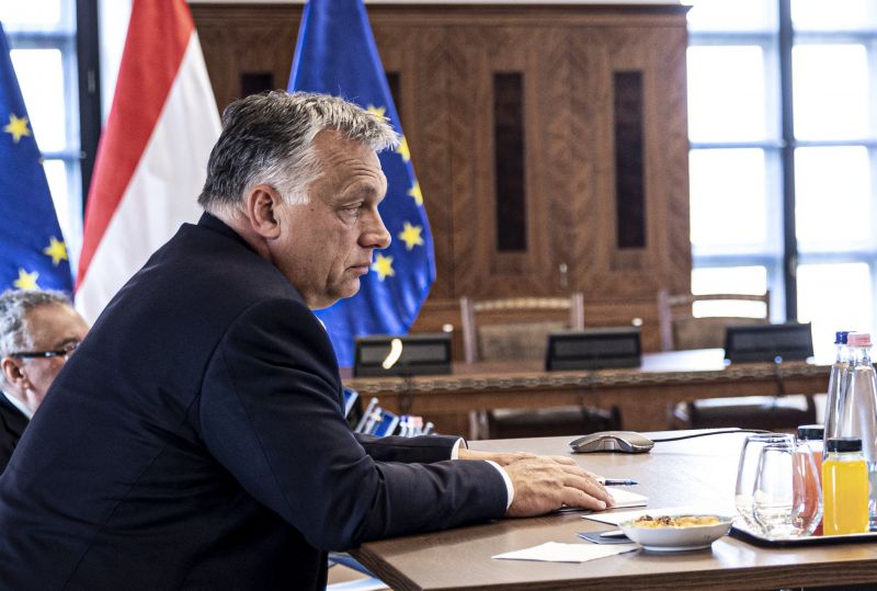 Orbán Viktor nem hajlandó Brüsszelbe menni a vitára – ezt válaszolta az Európai Parlamentnek