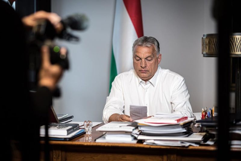 "Éhes disznó..." – Orbán Viktort alázta a román miniszterelnök