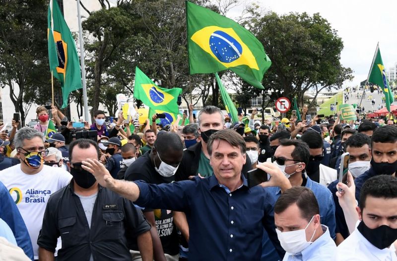 Bolsonaro azt állítja, a koronavírus-járványnak nincs halottja Brazíliában