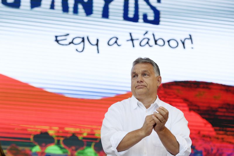 Idén nem Tusványosan fogja megfejteni a világot Orbán