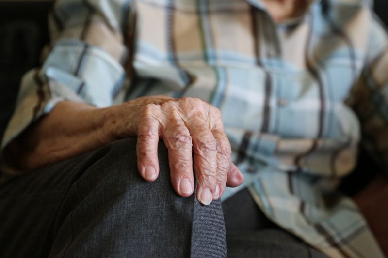 Szomorú hírt közöltek a magyar nyugdíjasokról