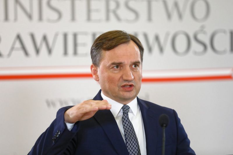 Orbán Viktorék után a lengyelek is sutba dobnák a nők elleni erőszak megelőzéséről szóló egyezményt