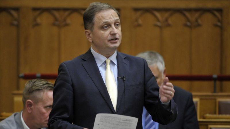 A jobbikos alelnök összefoglalta, pártja miért jobb választás a Fidesznél
