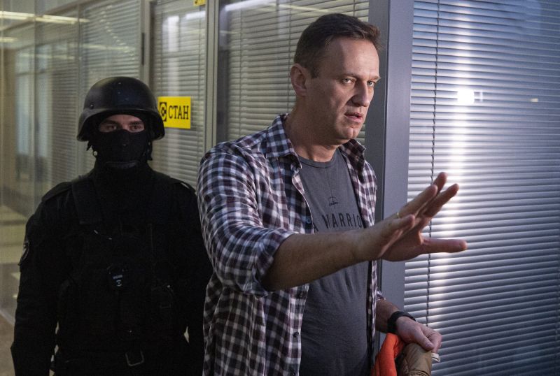 Navalnij egyelőre nem szállítható az omszki kórház főorvosa szerint