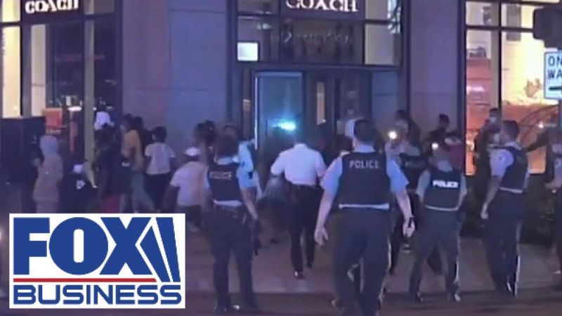 Lövöldözés és fosztogatás kezdődött Chicagóban, több mint száz embert letartóztattak