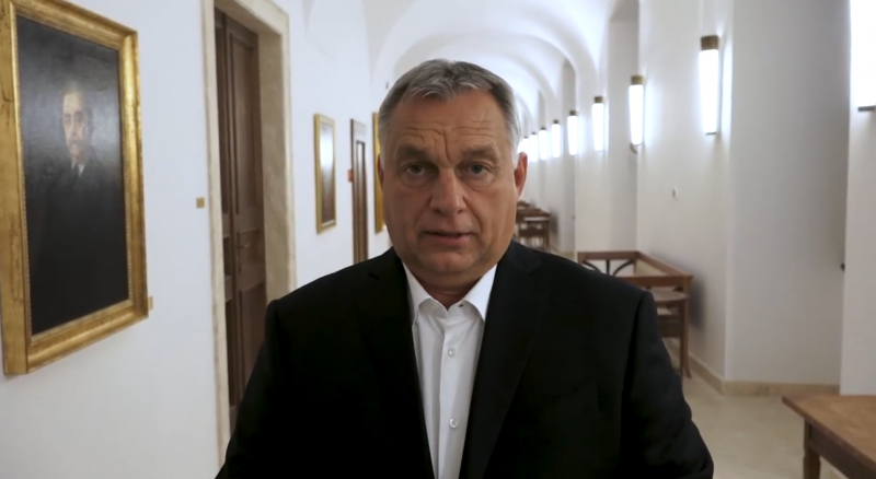 Orbán nem Bidenről beszélt este, hanem arról, hogy európai, kínai és orosz vakcina is jöhet Magyarországra