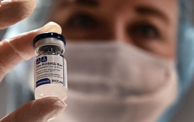 M1: az OGYÉI szakemberei meggyőzőnek találták az orosz vakcinát