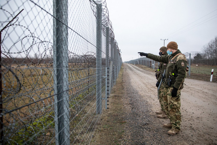 A kitoloncolások miatt felfüggeszti tevékenységét Magyarországon a Frontex
