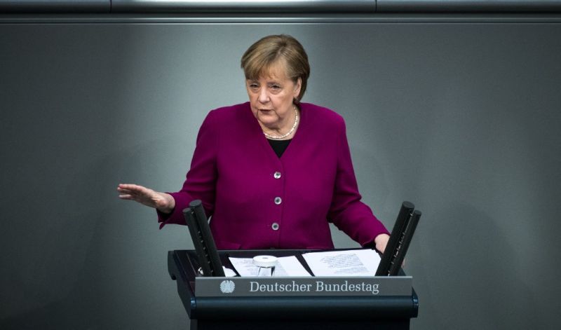 Angela Merkel: új járvány kezdődött a brit mutáció szétterjedésével