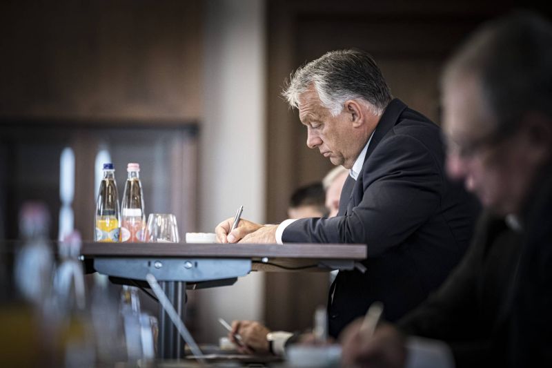 Orbán szerint "mi, magyarok" nagyra értékeljük ennek az embernek a munkáját