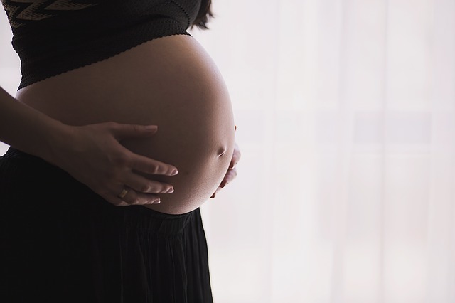 20 terhes nő van most intenzíven, közülük négyen lélegeztetőgépen