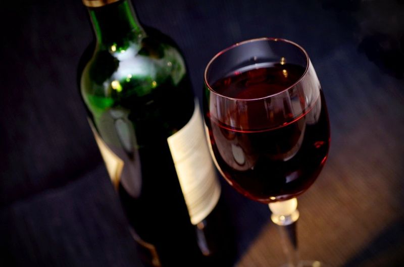 Érdekes elgondolás: fertőtlenítőszer készülhet az el nem fogyasztott olasz borokból