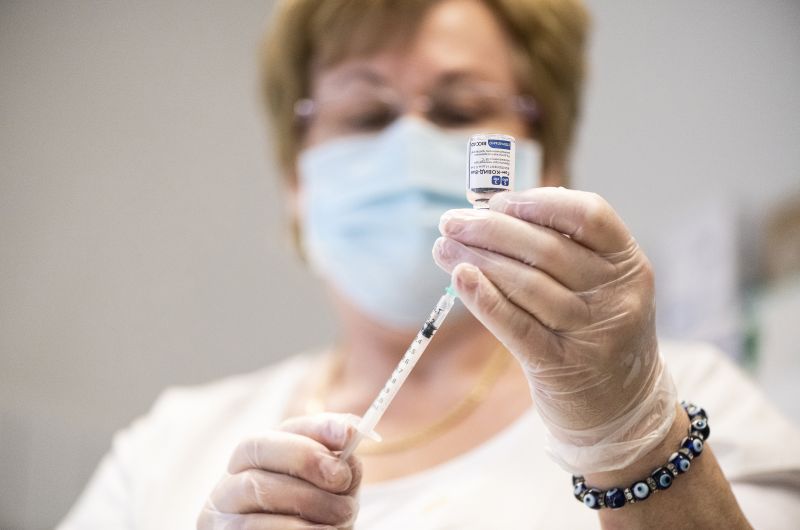Most már Svédország is kéri a Szputnyik V vakcinát