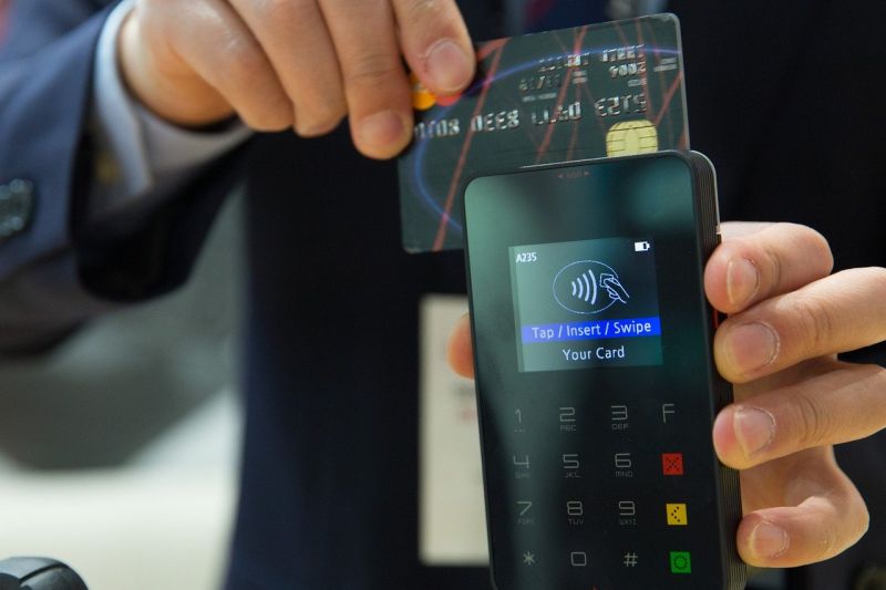 Tavaly mintegy 1,3 milliárd forintot próbáltak meg ellopni a bankkártyás és online csalók