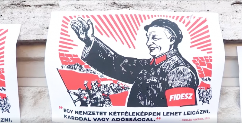 Momentum: A Fidesznek Kína az első  – vörös csillagos plakátokkal borították be a Fidesz-székházat