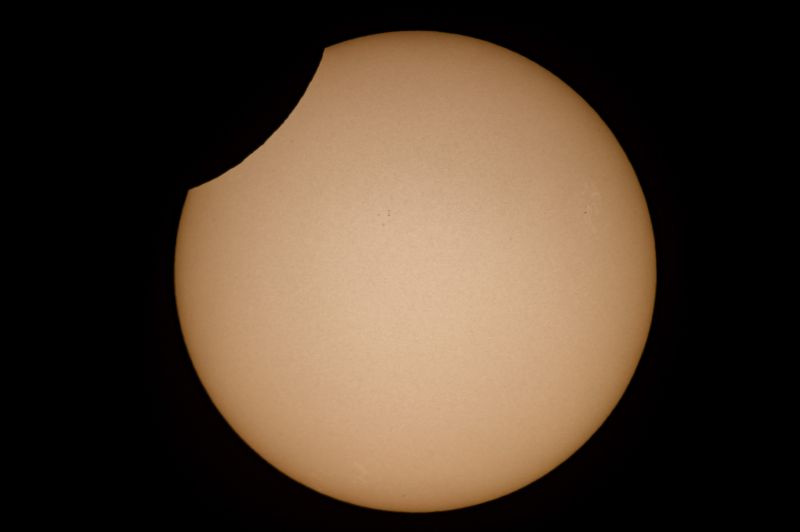 Így néz ki a részleges napfogyatkozás Bánkról – Fotó! 