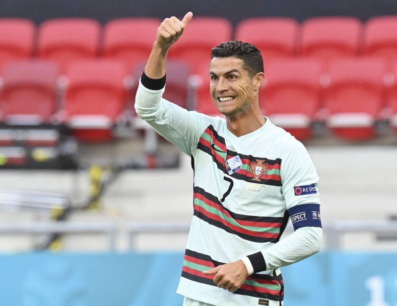 Itt a válasz Cristiano Ronaldo kólás fintorgására az orosz szövetségi kapitánytól – videó