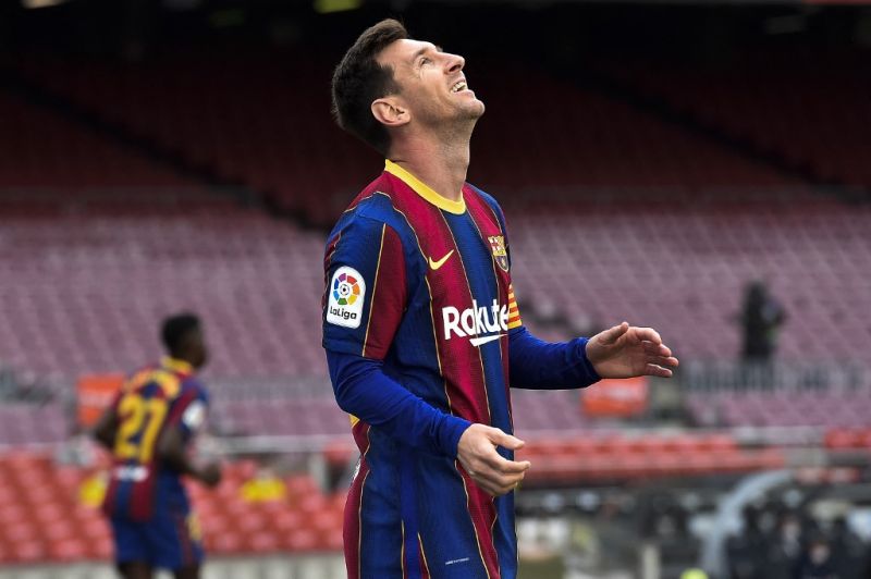 Messi még 5 évet marad a Barcelonánál, eddigi fizetése feléért