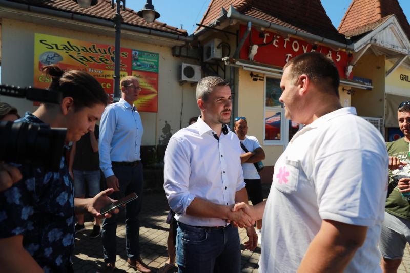 Meg akarta zavarni a Jobbik mai fórumát – Jakab Pétertől megkapta érte a „jutalmát”