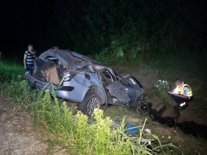 Tragédia az M6-oson: négy ember halt meg egy balesetben