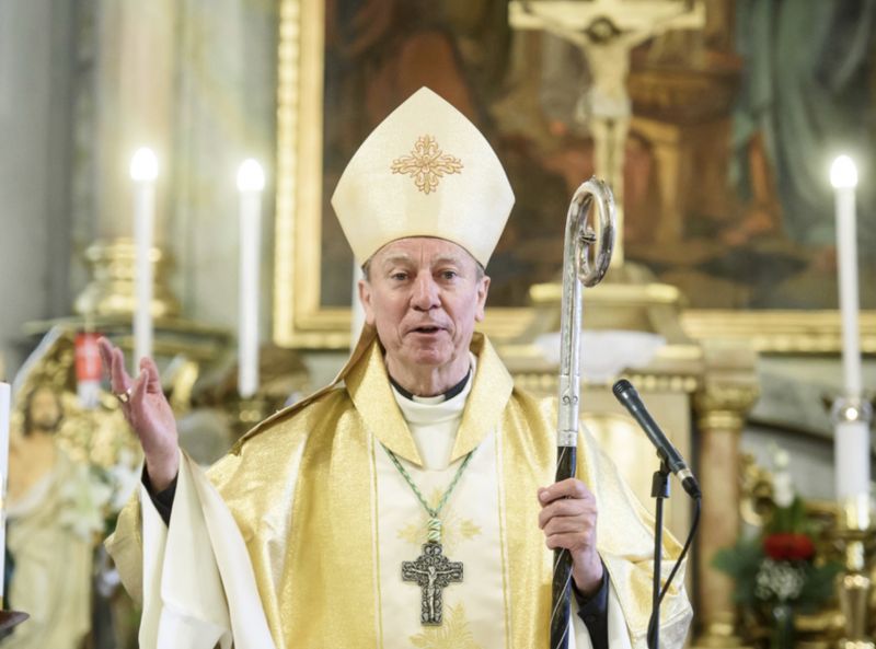 Semjén Zsoltnak üzent a volt váci püspök: nem szerencsés, amikor politikusok a kereszténységre hivatkozva hoznak döntéseket