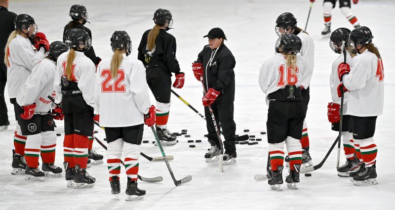 Nem juthat tovább a magyar csapat: újra kikapott a női jégkorong-válogatottunk