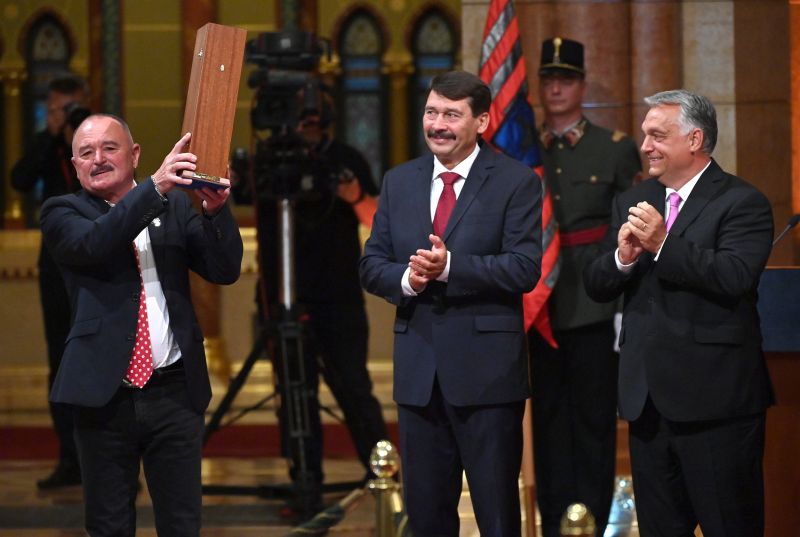 Nagy Feró nem tud betelni a Kossuth-díjával – Rendhagyó helyen tartja a trófeát