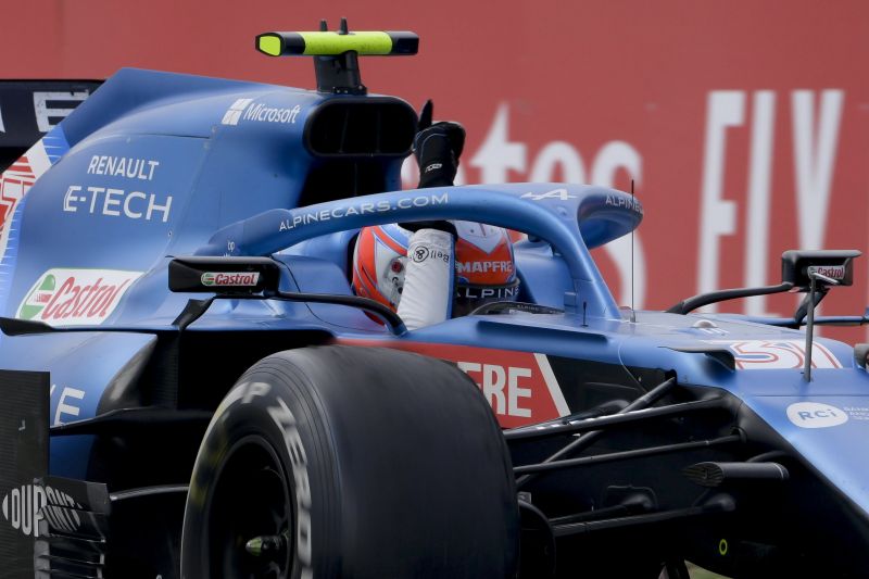 Esteban Ocon nyerte a Magyar Nagydíjat – Hamilton csak a harmadik