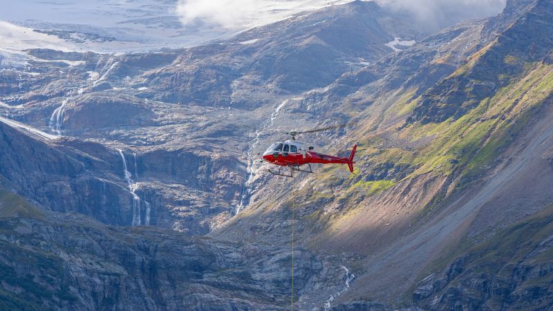 Szörnyethalt egy magyar túrázónő az Alpokban – A helikopter már csak a holttestet szállította el