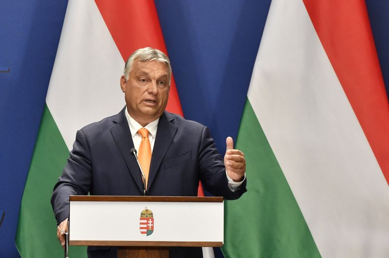 Orbán: Magyarország megvédi Európa határait