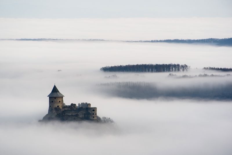 Bezár a ködtakaró Magyarország fölött: vastag felhőzet és eső is várható szerdán