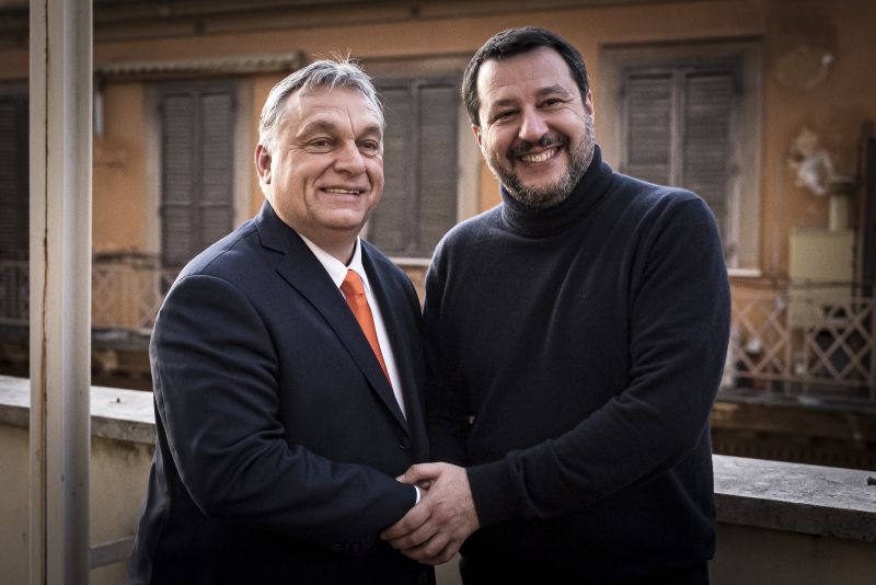 Orbán migránsfaló olasz hőse és harcostársa akár 15 év börtönt is kaphat hivatali visszaélés miatt