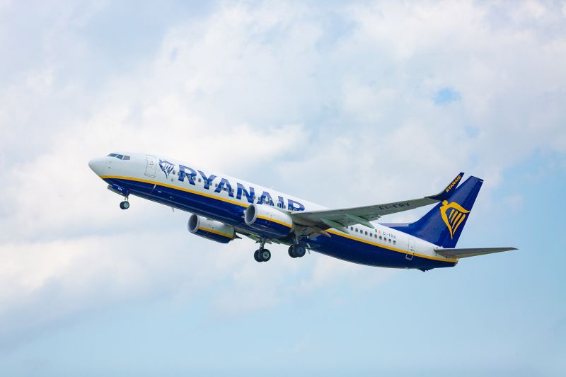 A Ryanair 5 napon belül visszautalja a repülőjegy árát, ha törlésre kerül a járat 