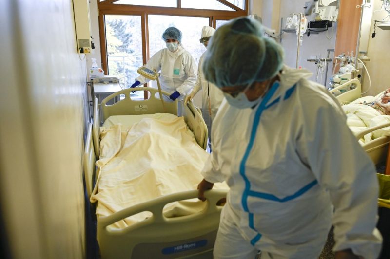 Három olyan beteg is meghalt koronavírusban itthon, akinek semmilyen alapbetegsége nem volt