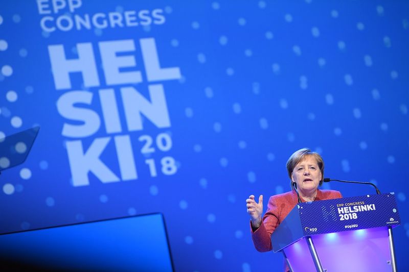 Meglepő dalt választott Angela Merkel a búcsúztatására