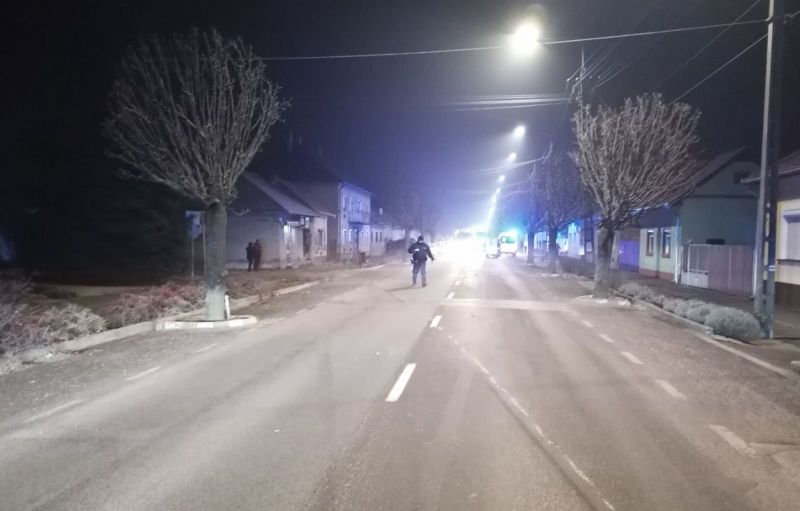 Tragédia Mórahalmon: heten haltak meg egy rendőrök elől menekülő autóban