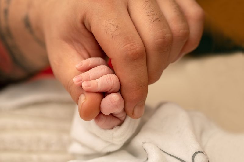 Sokk! Egy négyhónapos koraszülött csecsemő is elhunyt az ünnepi hétvégén koronavírusban