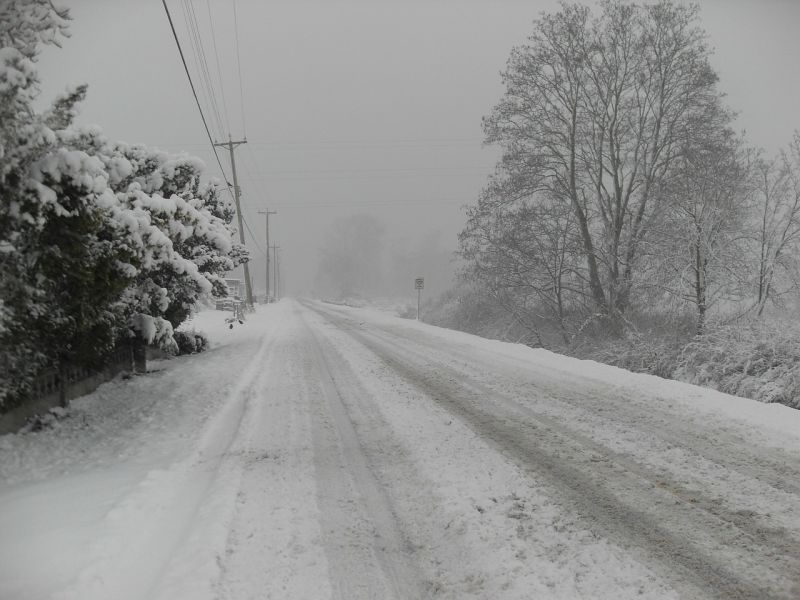 Útinform: a Dél-Dunántúlon már havazik, Csongrád megyében az ónos esőre kell figyelni